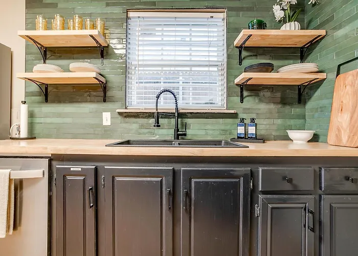 Worth L 2 Bed With King & Queen L Walking Distance Will Rogers
