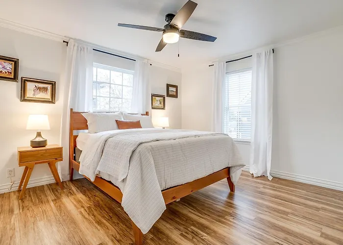 Holiday home Worth L 2 Bed With King & Queen L Walking Distance Will Rogers *