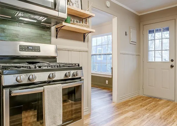 Worth L 2 Bed With King & Queen L Walking Distance Will Rogers