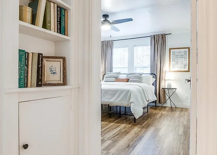 Worth L 2 Bed With King & Queen L Walking Distance Will Rogers Fort Worth