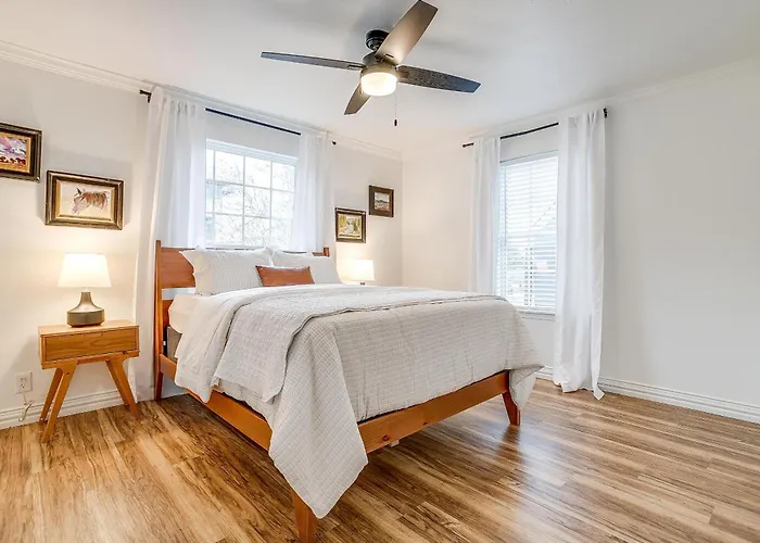 Worth L 2 Bed With King & Queen L Walking Distance Will Rogers Fort Worth